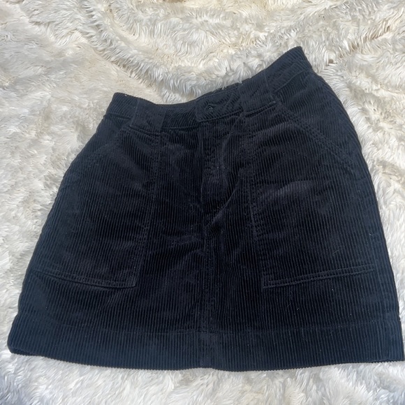 Le Mont S’Michel Black Skirt size 36 - Picture 3 of 5